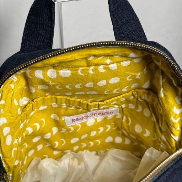 Red Clothes Pin Floral Women's Sling Bag - Picture 5 of 9